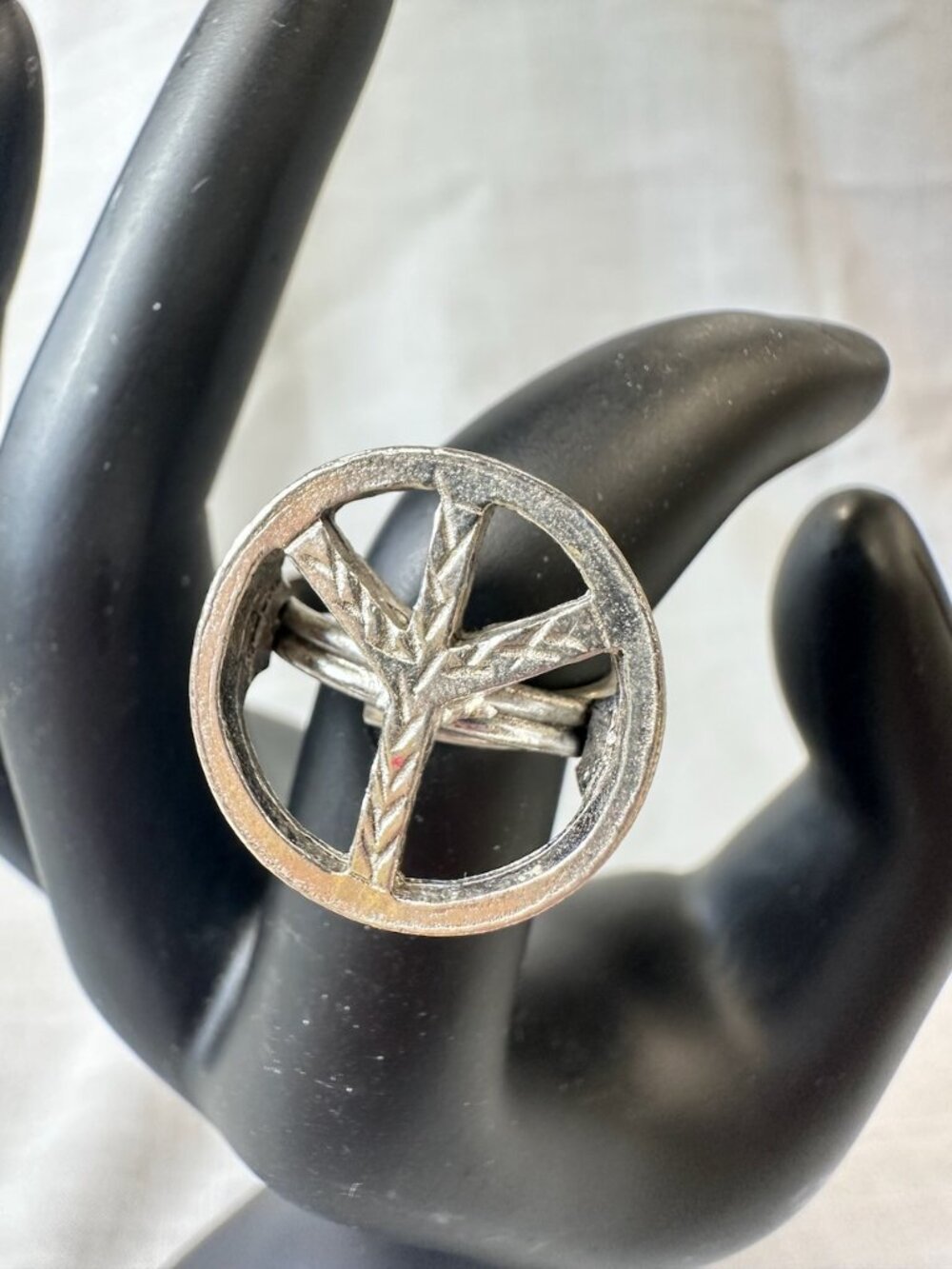 Vintage Unisex SIlver Tone Peace Symbol Ring